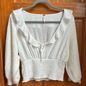 Free People White Puff Sleeve sweater with ruffled collar